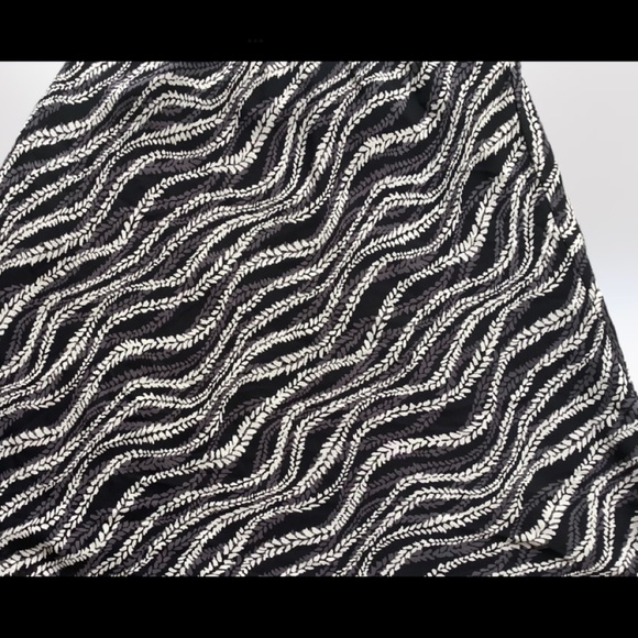 BEA CLASSICS - BLACK SKIRT SIZE PL (PETITE MEDIUM) - Picture 4 of 9